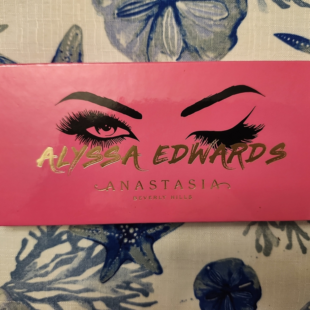 Anastasia Beverly Hills, Alissa Edward's Pallet